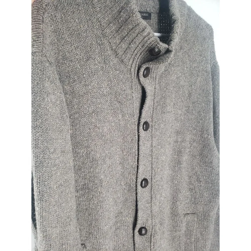 Banana Republic Men's Cardigan Sweater Size XL Full Button Up Wool Nylon Blend